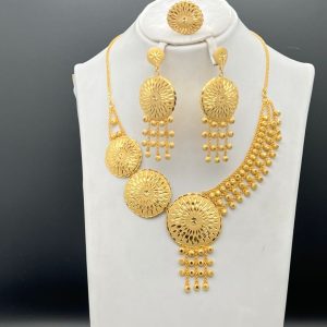 Ensemble collier boucle d'oreilles et bague 2 grammes d'or