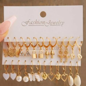 12 paires de boucles d'oreilles