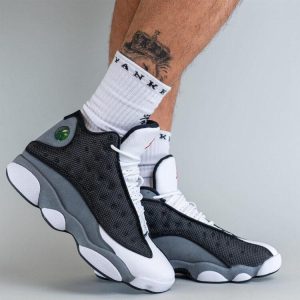 Original Jordan 13 retour disponible avec box 📦  pointure ,40,41,42,43,44,45,